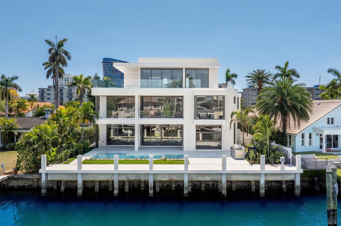 Lauderdale Harbors - Residential