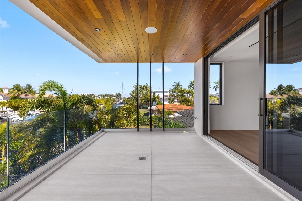 Lauderdale Harbors - Residential