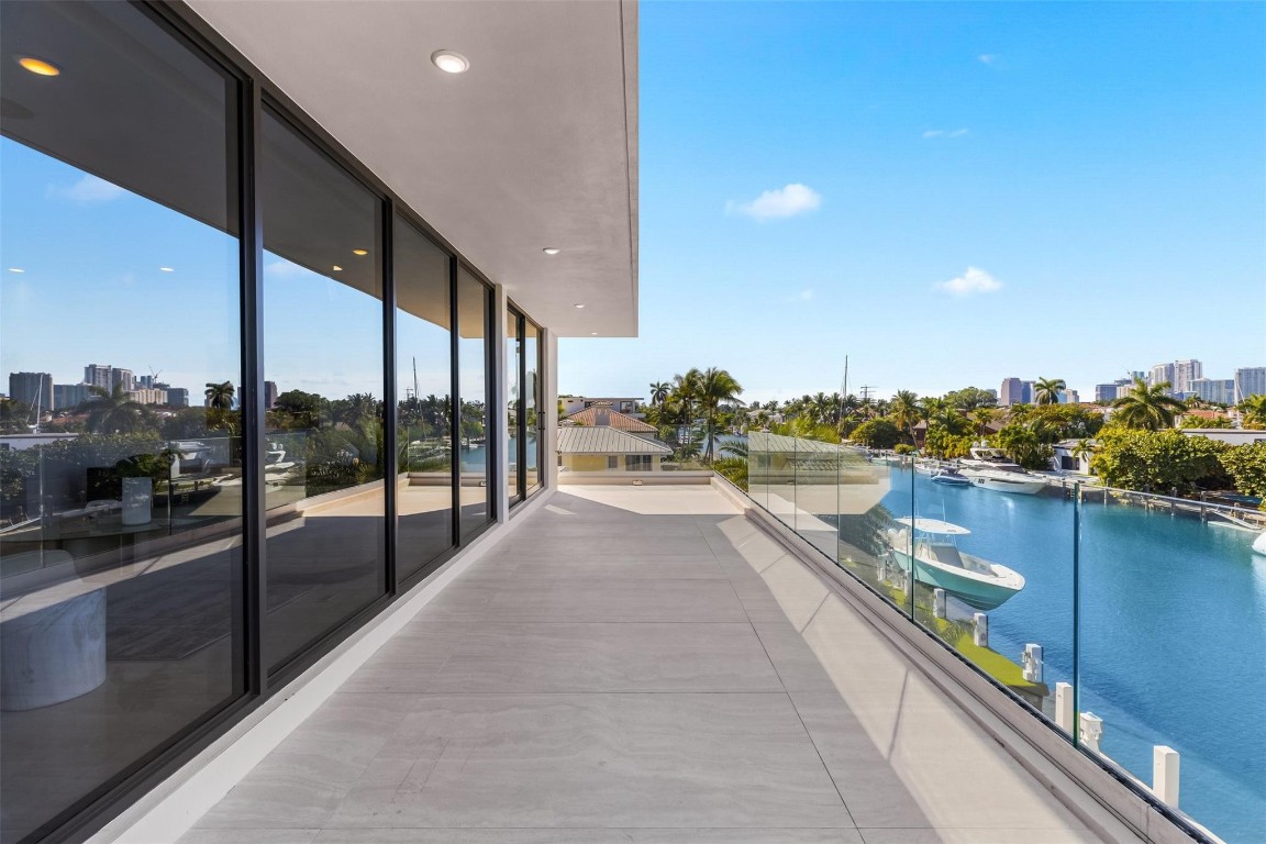 Lauderdale Harbors - Residential