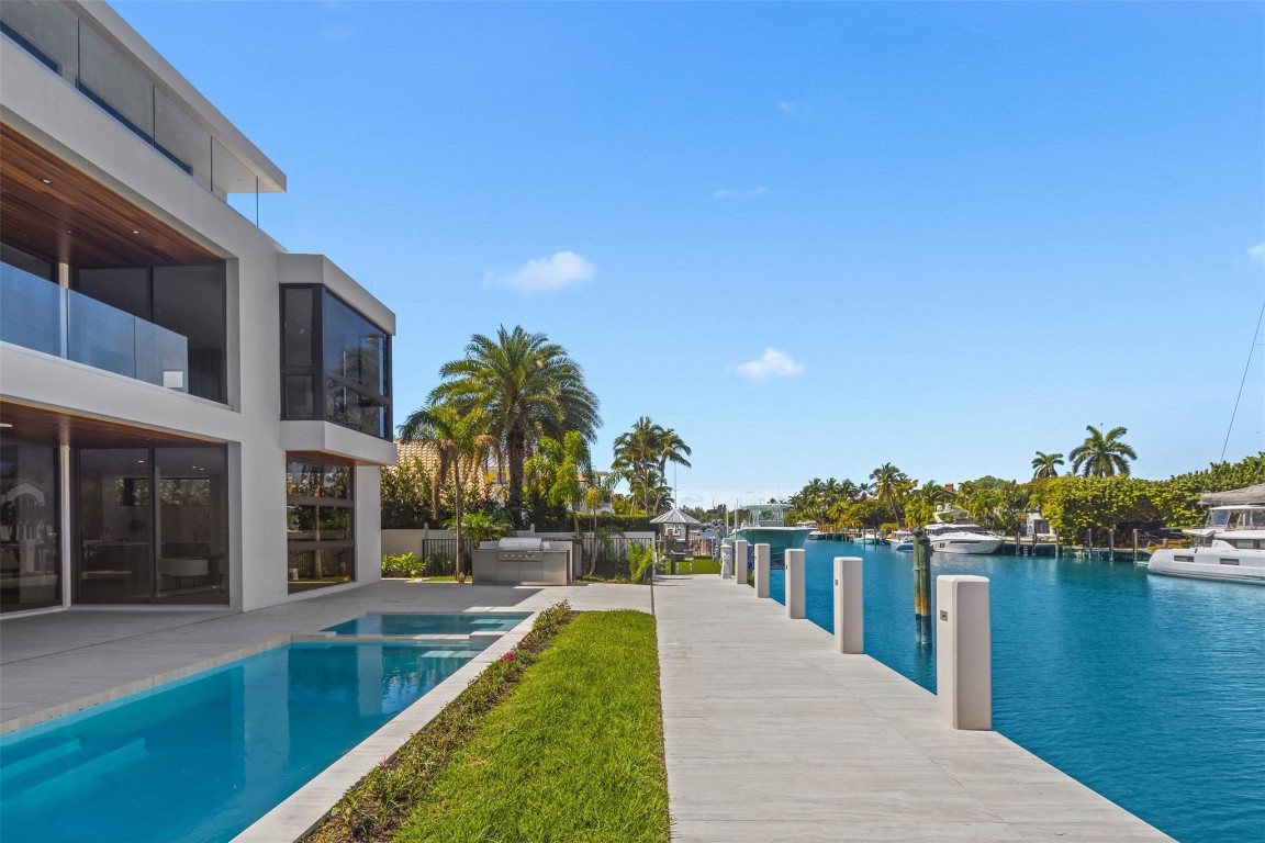 Lauderdale Harbors - Residential