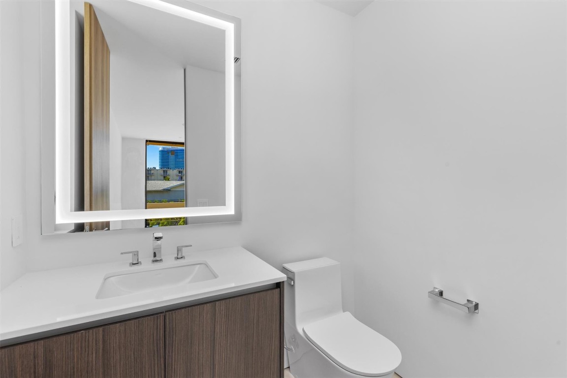 Lauderdale Harbors - Residential