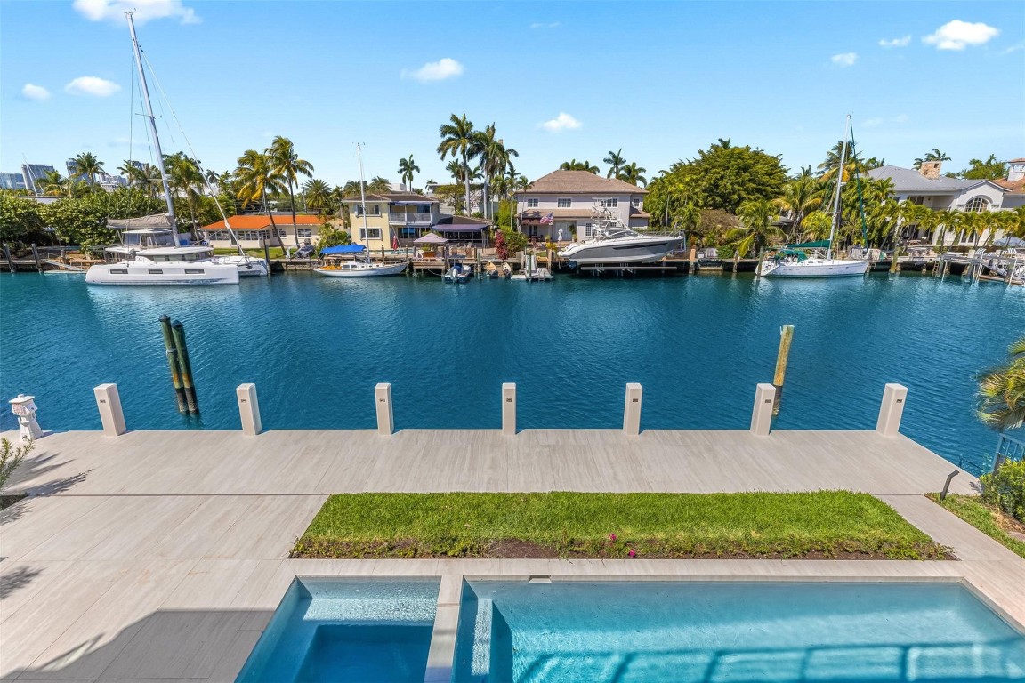 Lauderdale Harbors - Residential