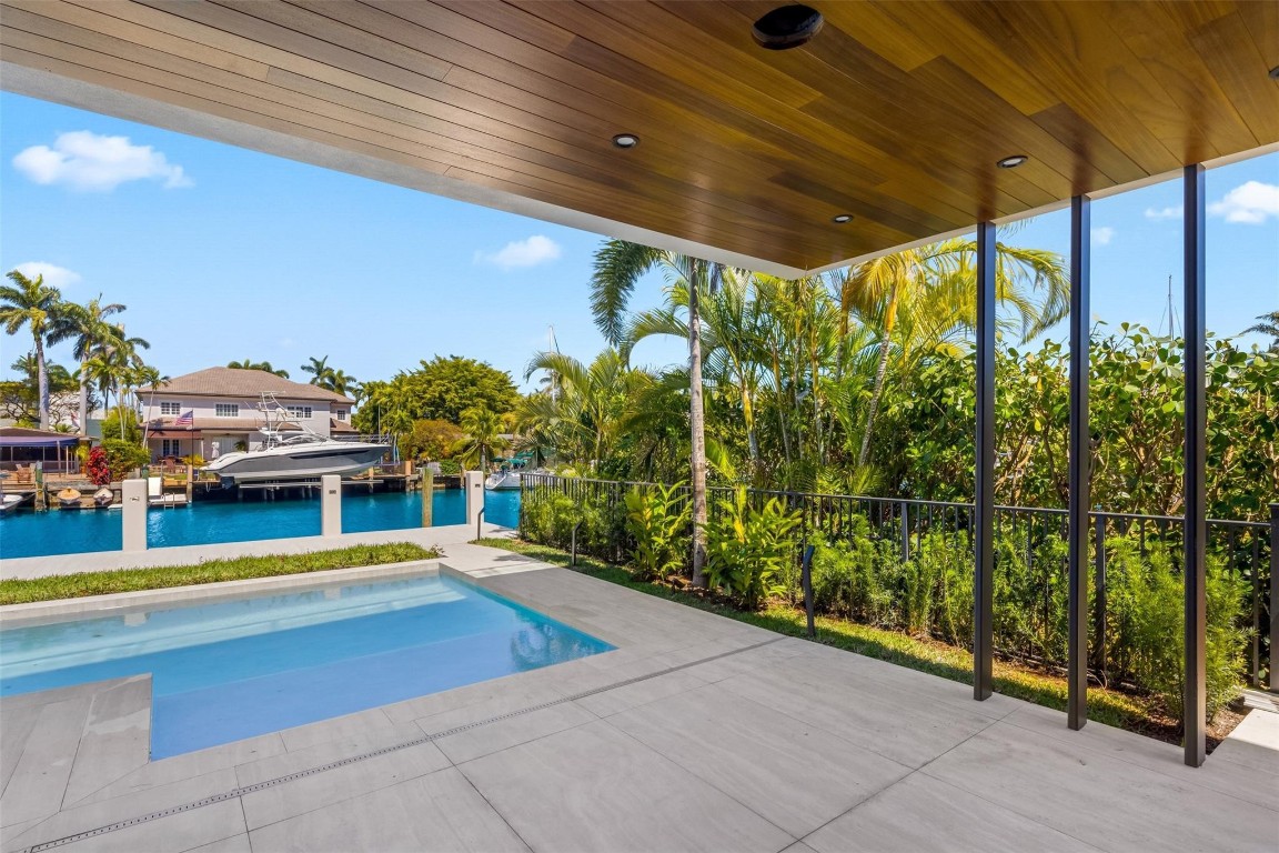 Lauderdale Harbors - Residential