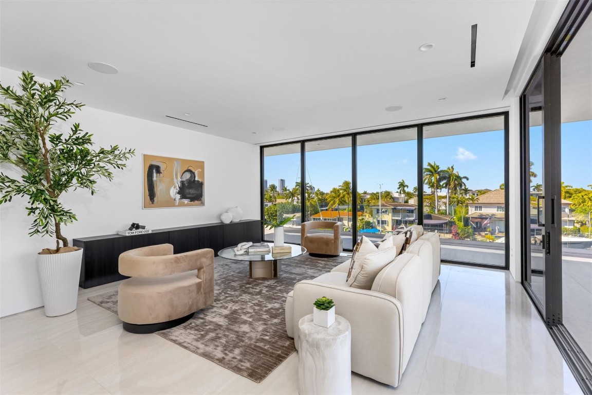 Lauderdale Harbors - Residential