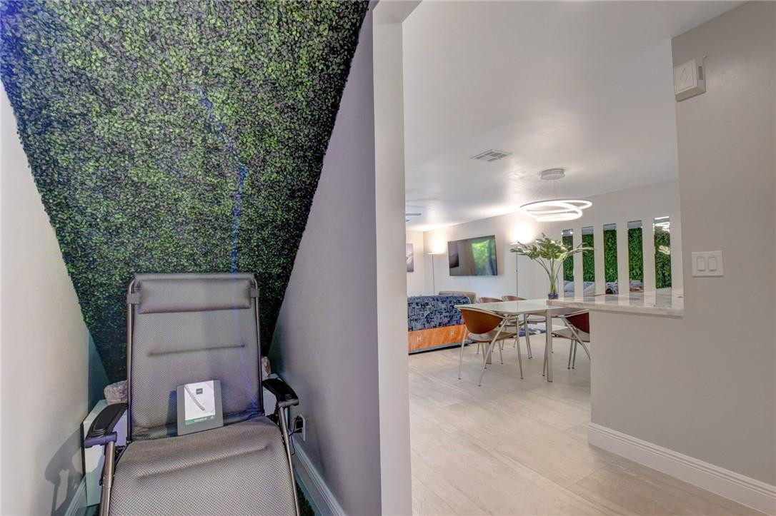 FAVALE ESTATES - Residential Lease