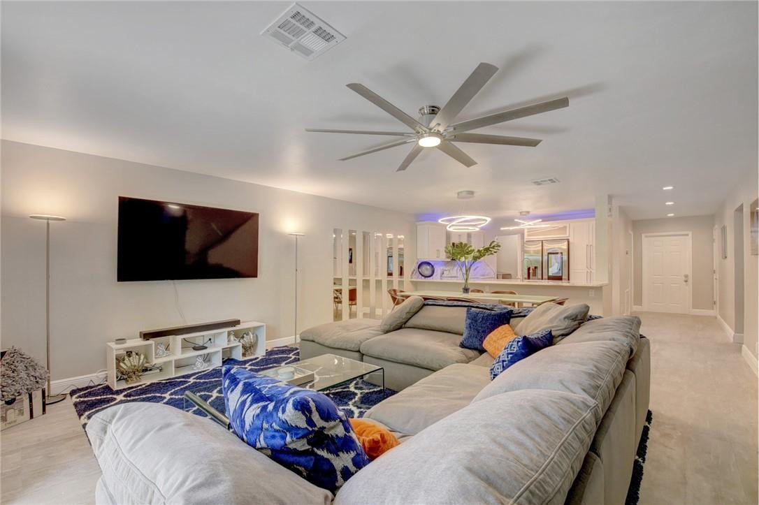 FAVALE ESTATES - Residential Lease