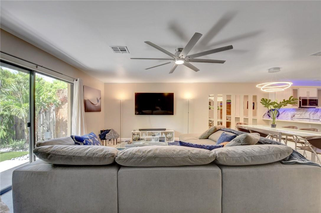 FAVALE ESTATES - Residential Lease