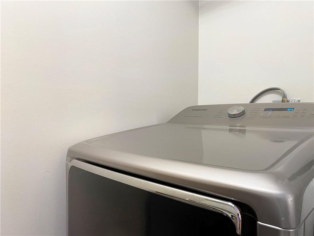 FAVALE ESTATES - Residential Lease