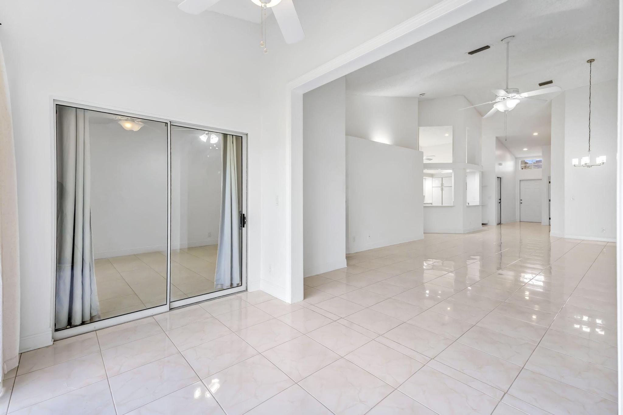 BOCA GARDENS 4 - Residential