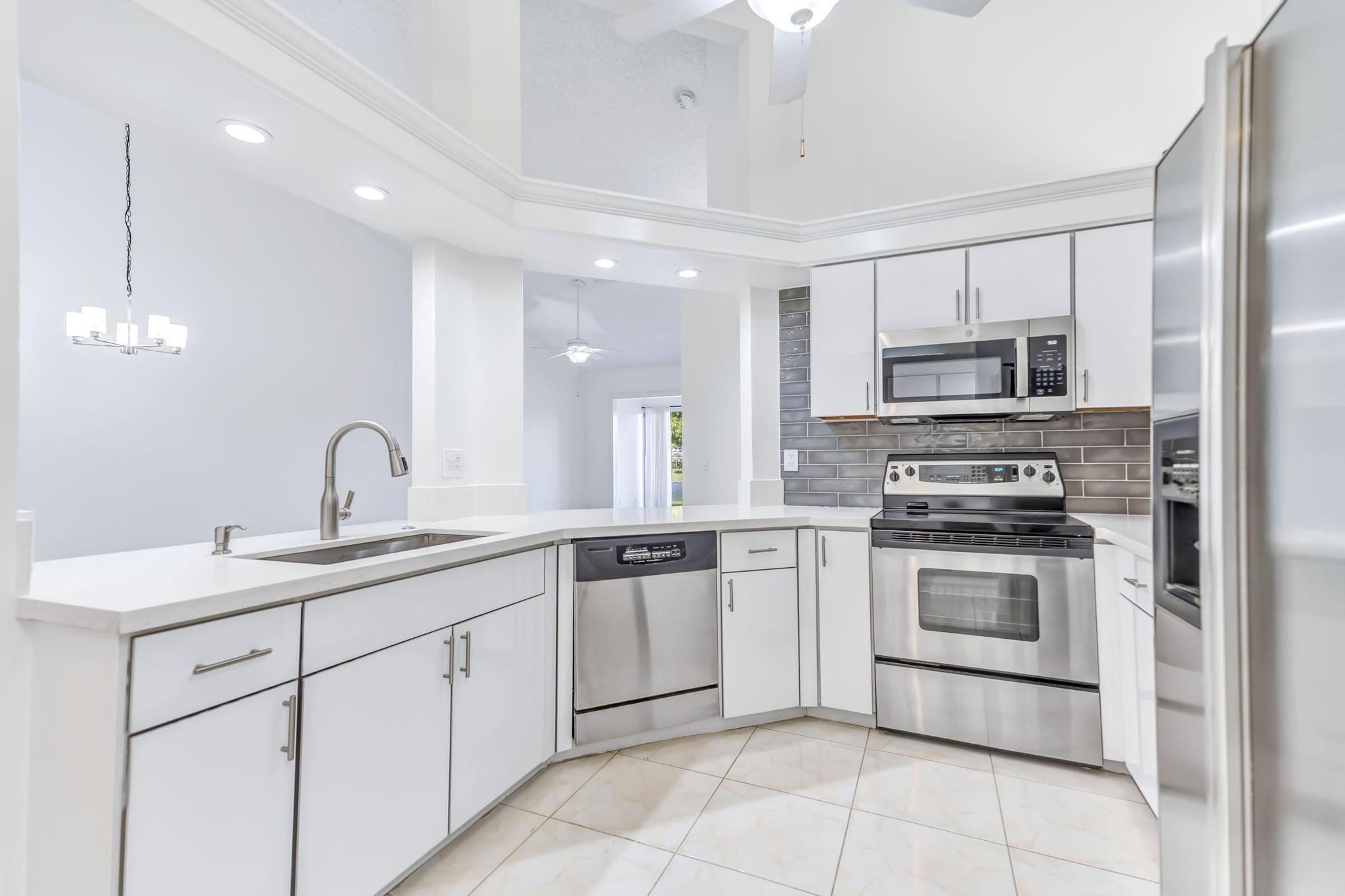 BOCA GARDENS 4 - Residential