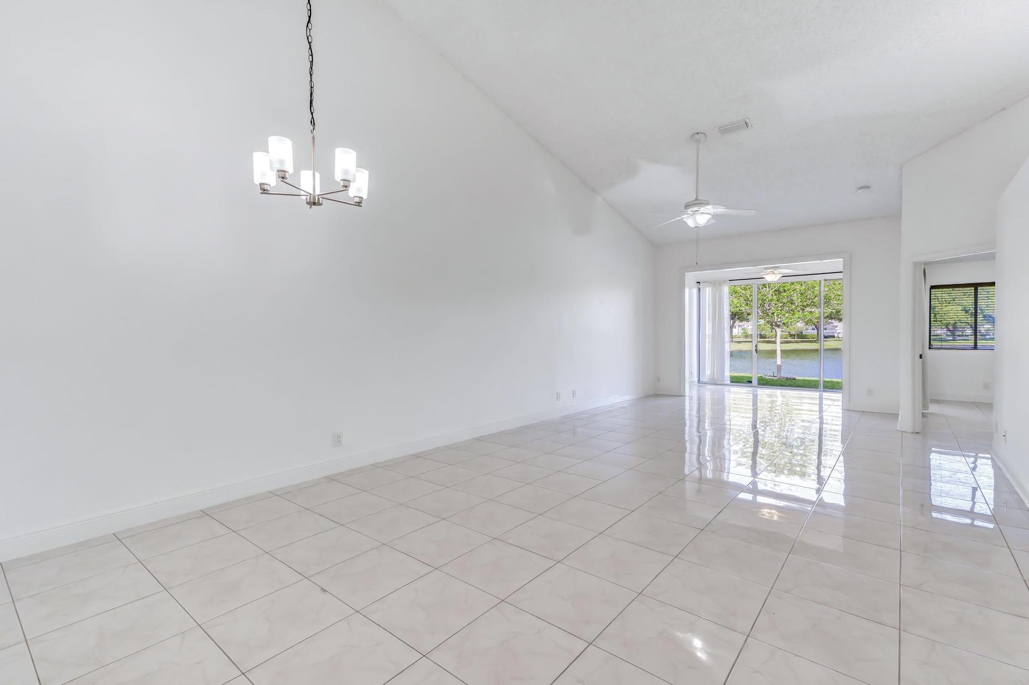 BOCA GARDENS 4 - Residential