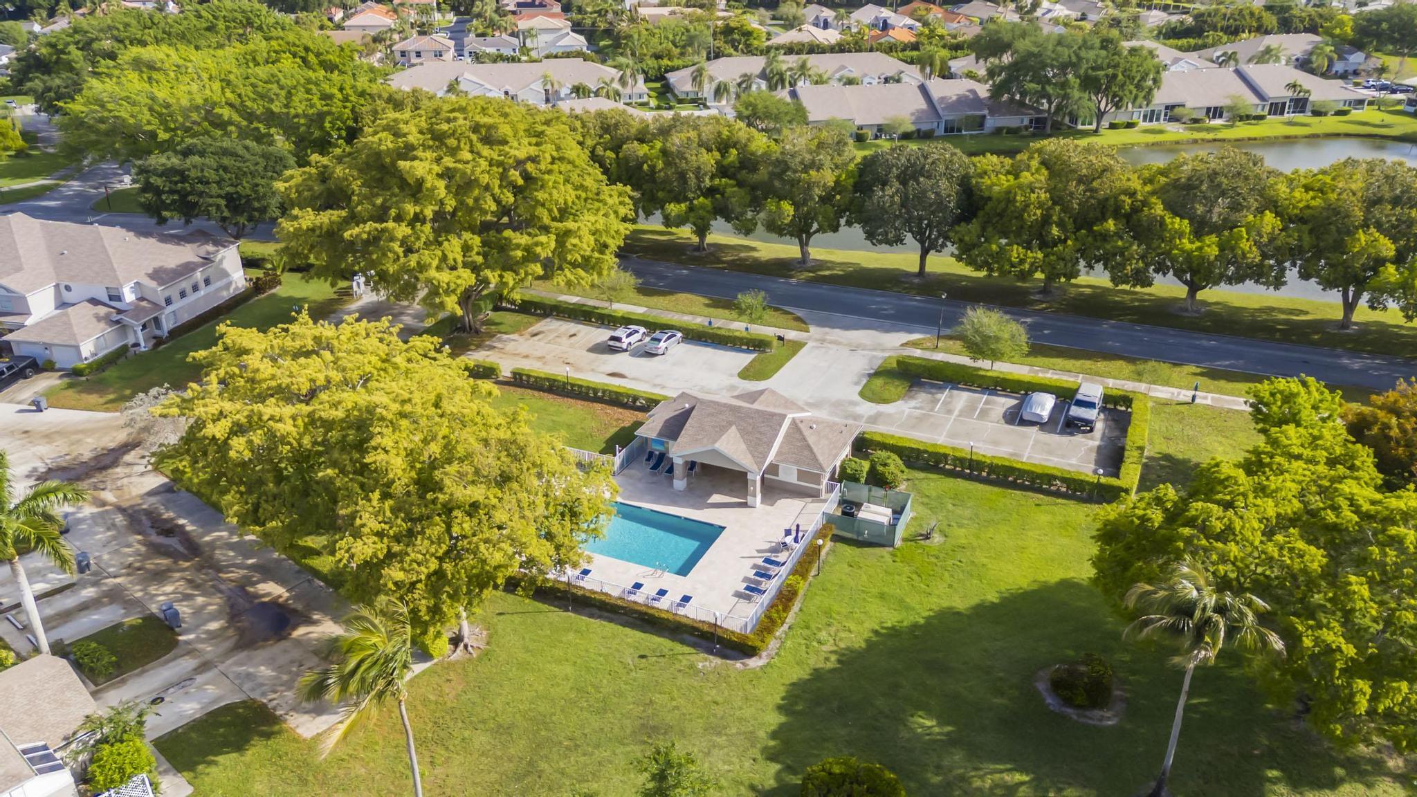 BOCA GARDENS 4 - Residential