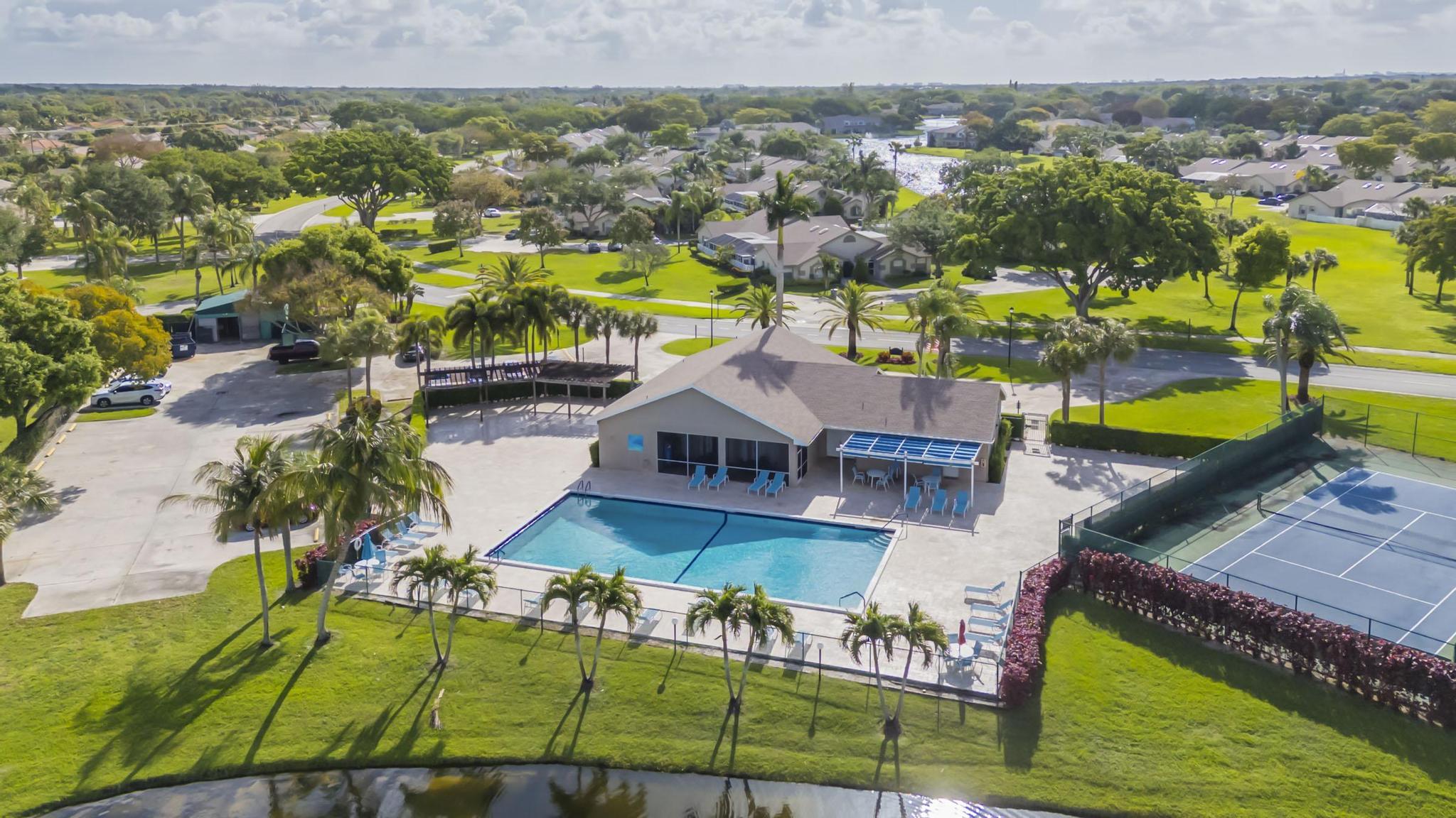 BOCA GARDENS 4 - Residential