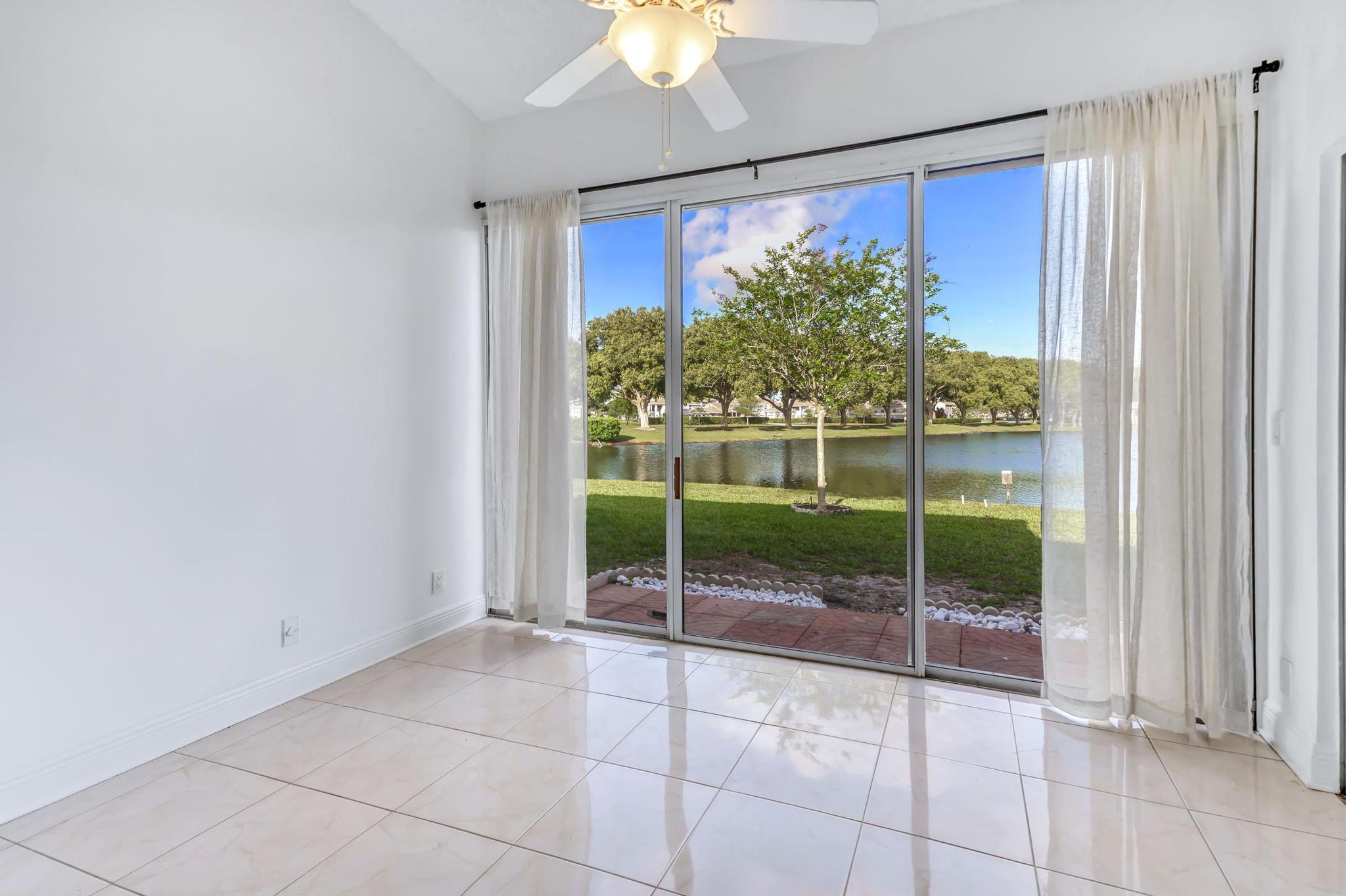 BOCA GARDENS 4 - Residential