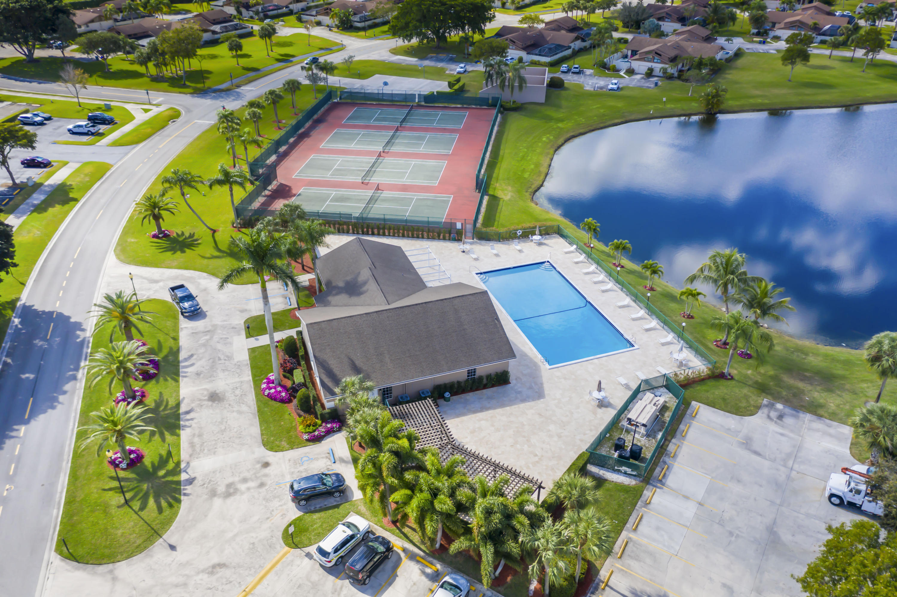 BOCA GARDENS 4 - Residential