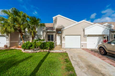 Tiny photo for 9130 Vineland Court #C, Boca Raton, FL 33496 (MLS # B26025944)