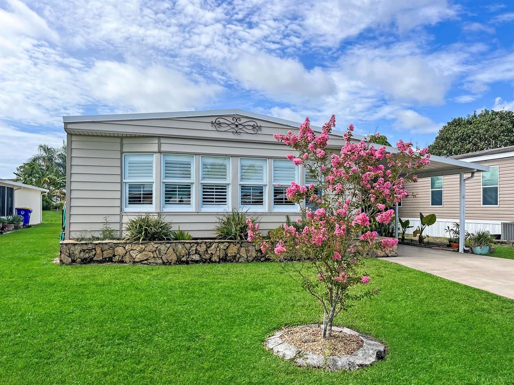 Photo of 6920 SE Congress Street, Hobe Sound, FL 33455 (MLS # R11106186)