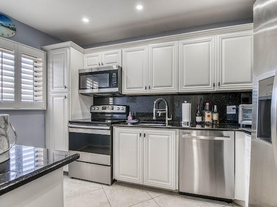 Southgate Condo - Residential Lease