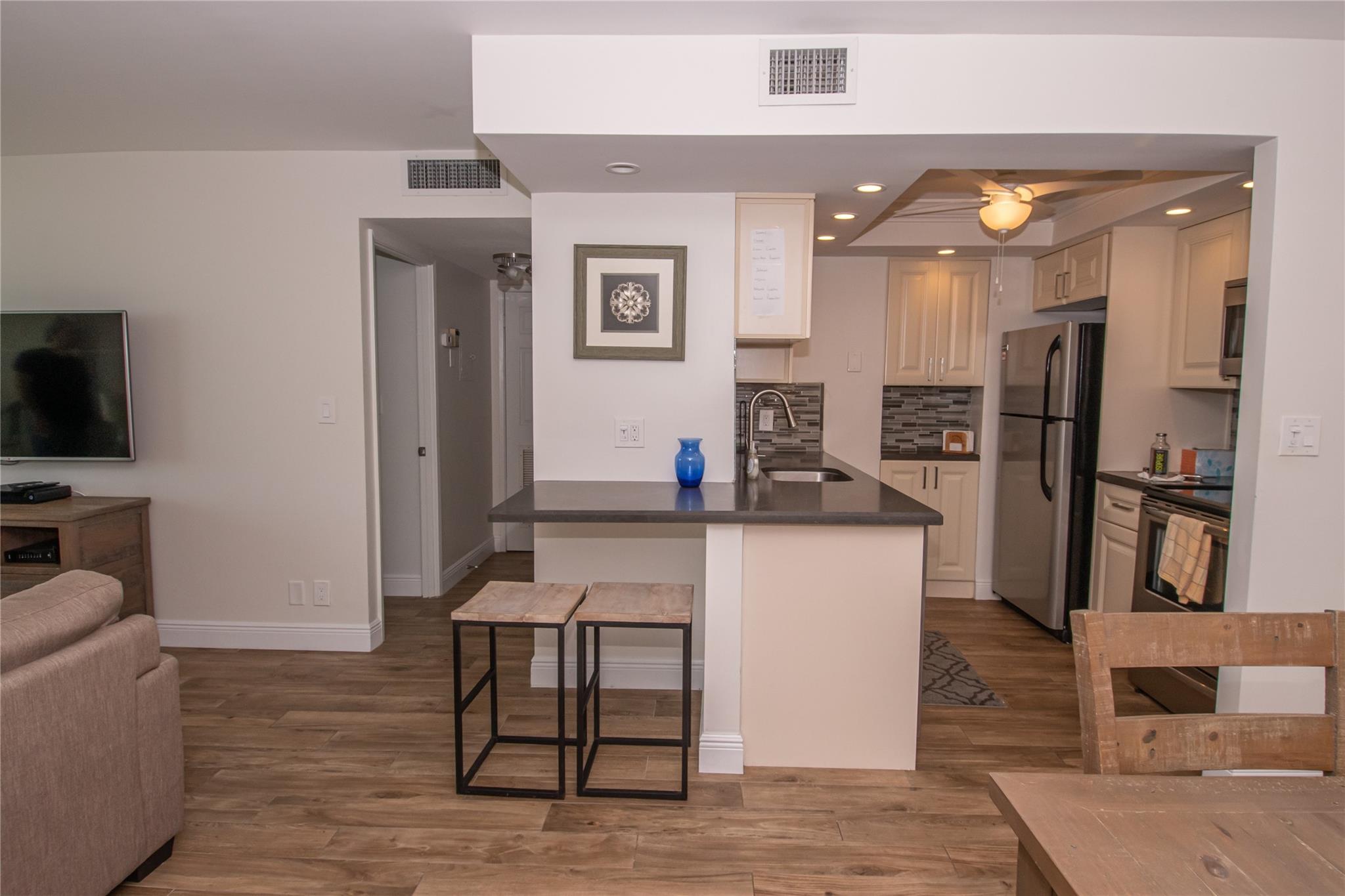 Pompano Beach Club Condo - Residential Lease