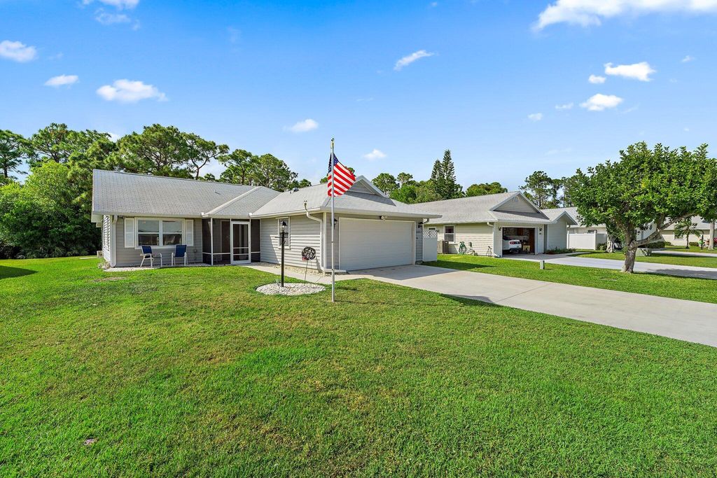 Photo of 6860 SE Lillian Court Ct, Stuart, FL 34997 (MLS # R10787774)