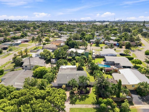 Tiny photo for 4110 NW 16TH Avenue, Oakland Park, FL 33309 (MLS # B26063170)
