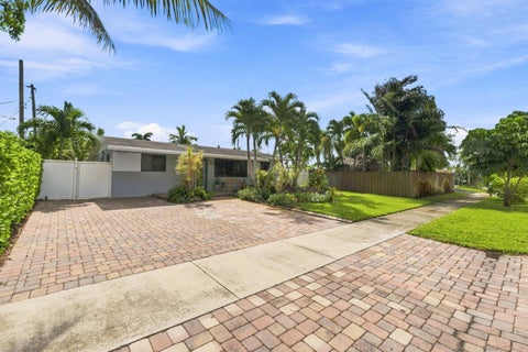 Tiny photo for 4110 NW 16TH Avenue, Oakland Park, FL 33309 (MLS # B26063170)