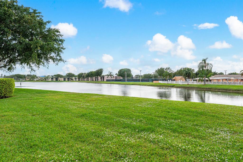 Lakes of Delray - Residential