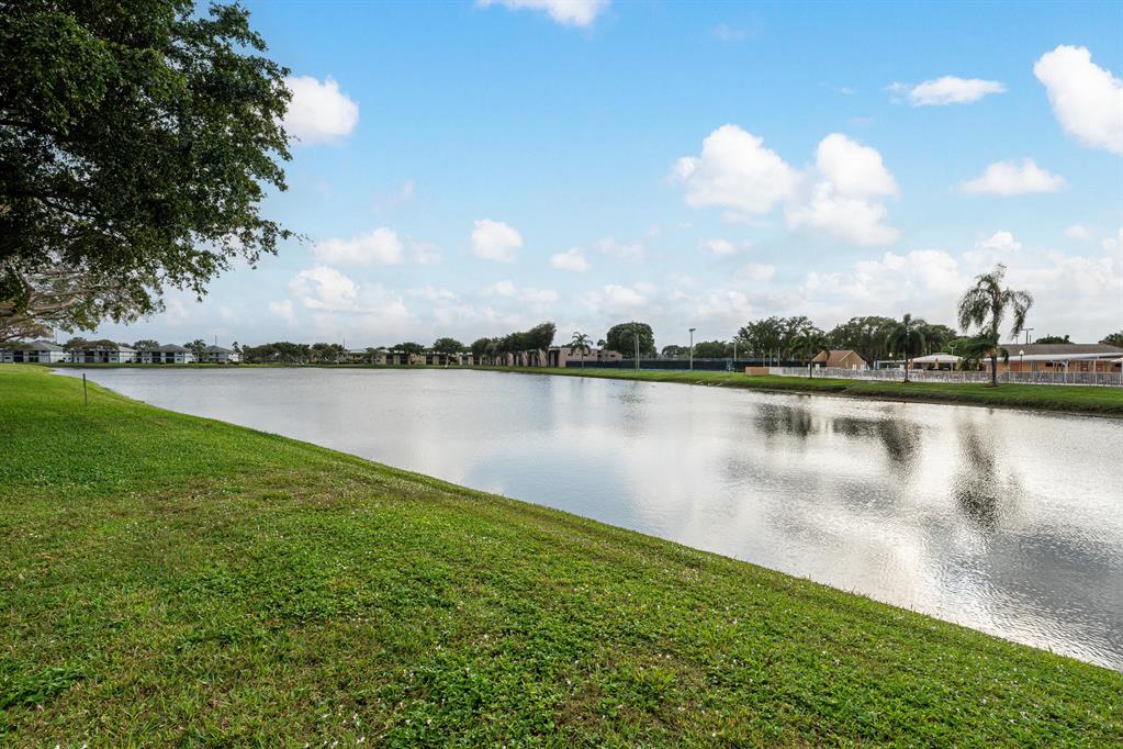 Lakes of Delray - Residential