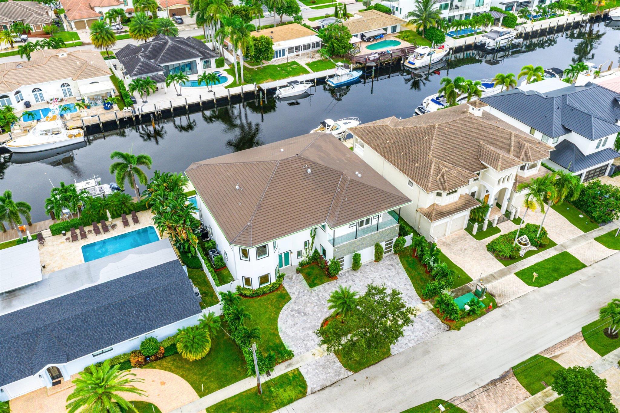 CORAL KEY VILLAS 6TH SEC - Residential