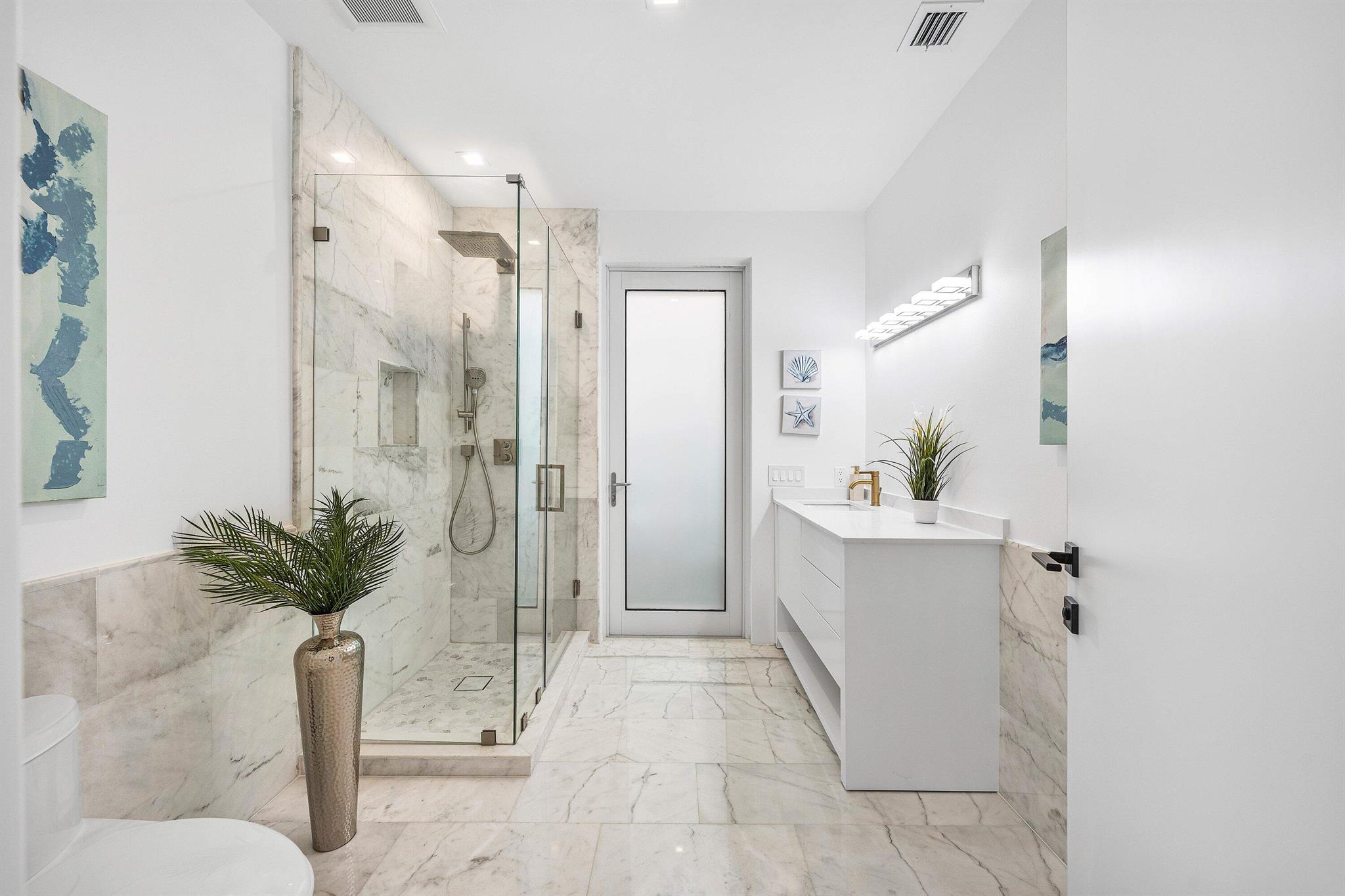 CORAL KEY VILLAS 6TH SEC - Residential