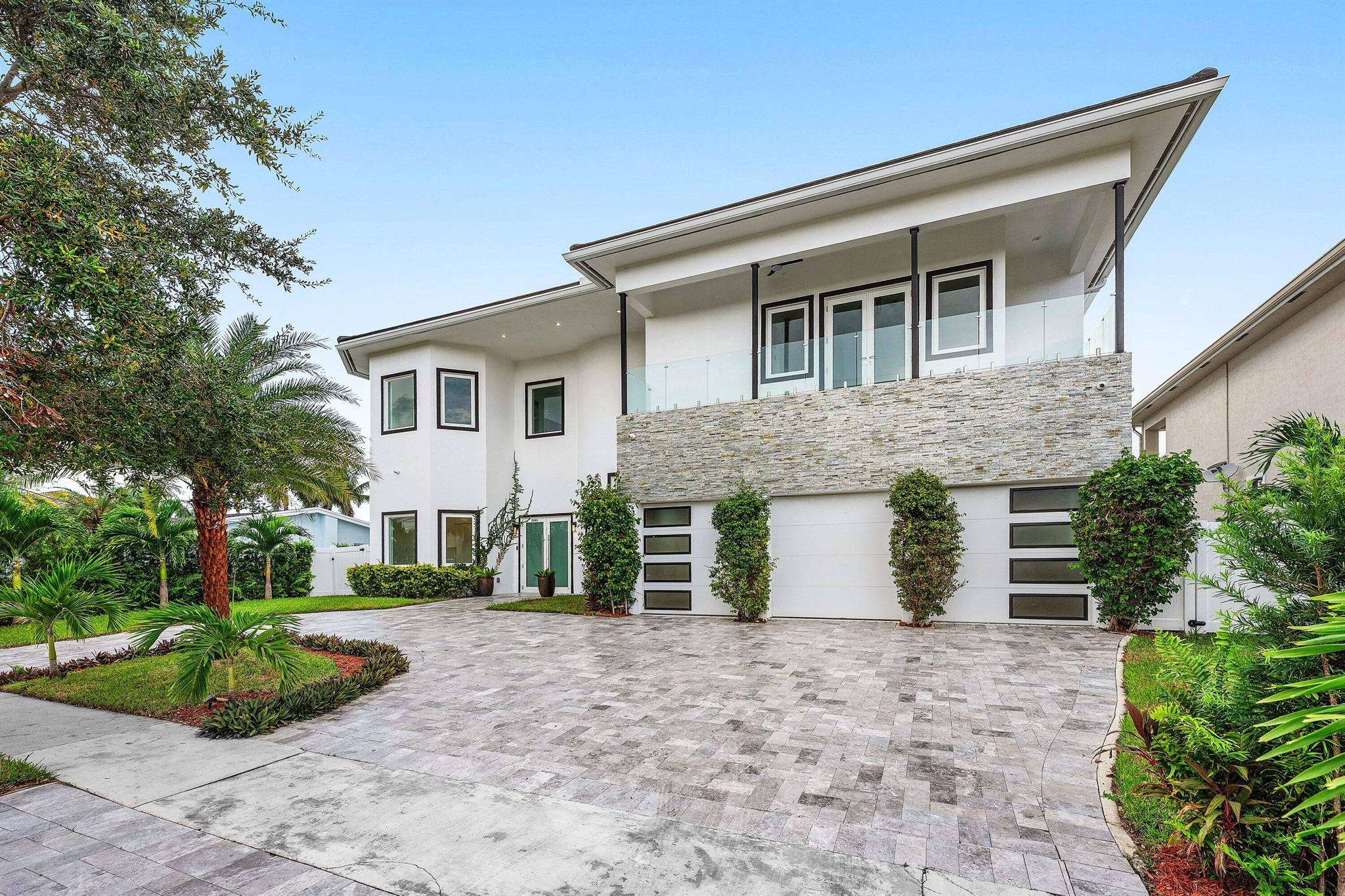 CORAL KEY VILLAS 6TH SEC - Residential