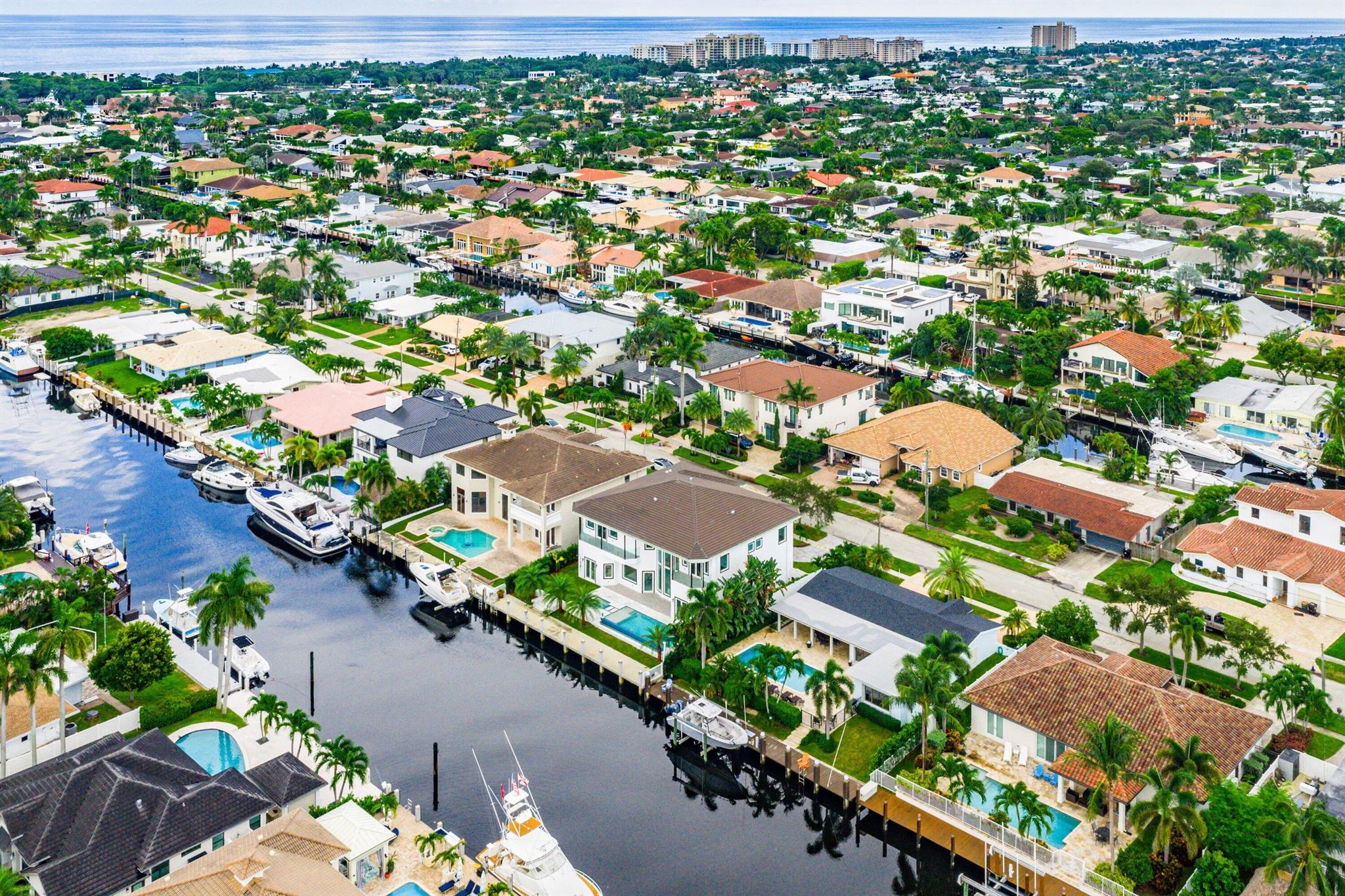 CORAL KEY VILLAS 6TH SEC - Residential