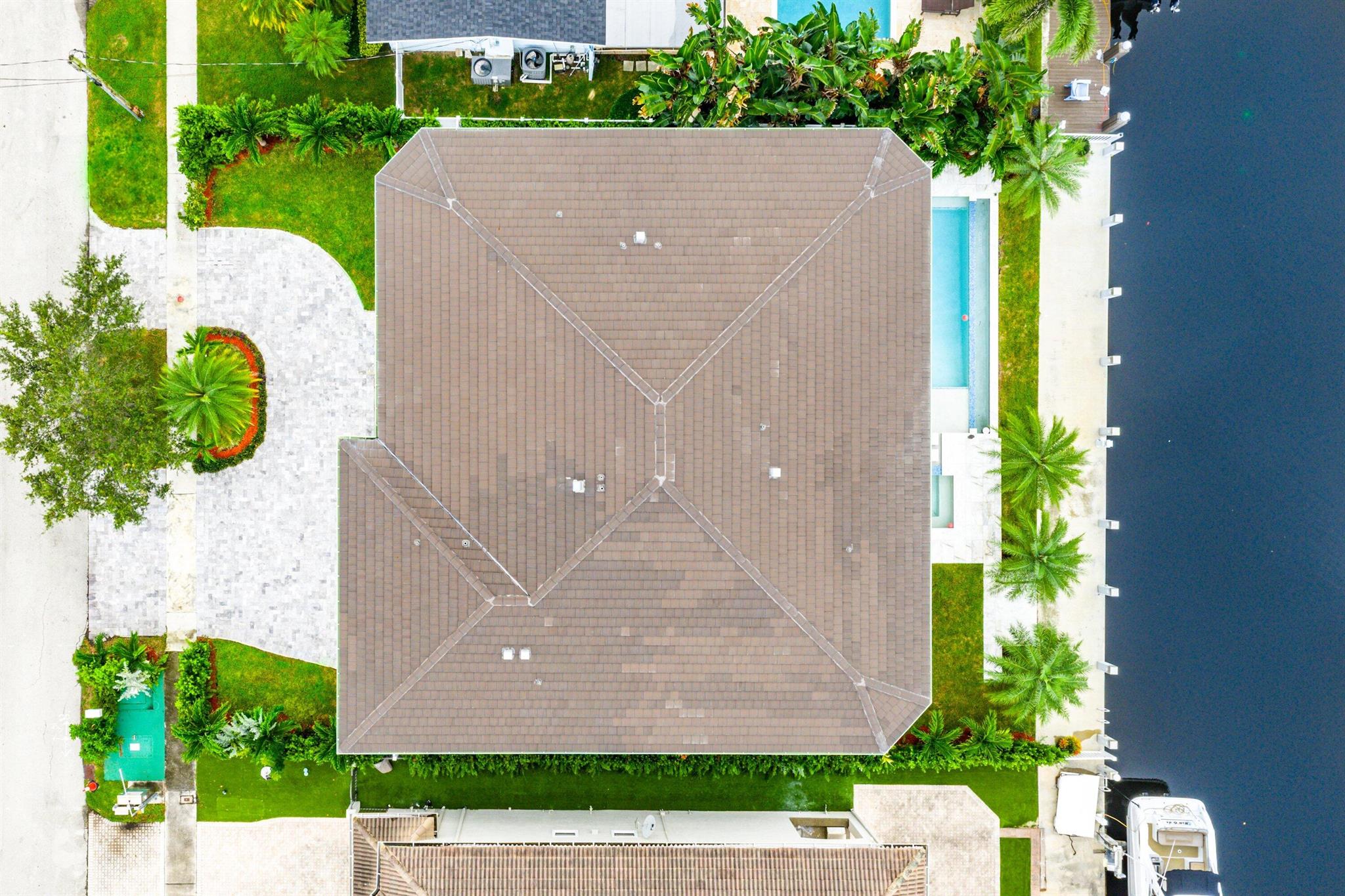 CORAL KEY VILLAS 6TH SEC - Residential