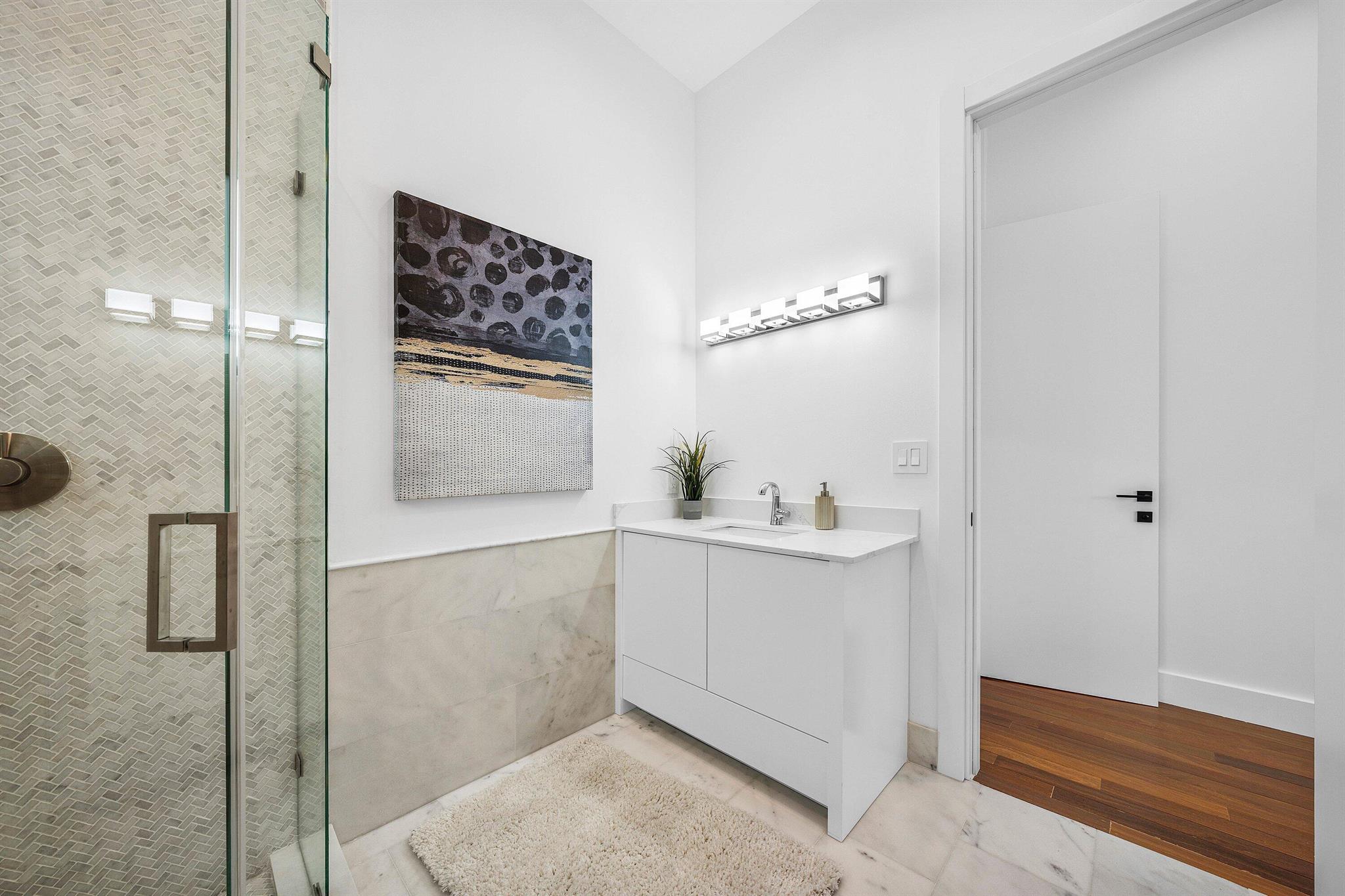 CORAL KEY VILLAS 6TH SEC - Residential