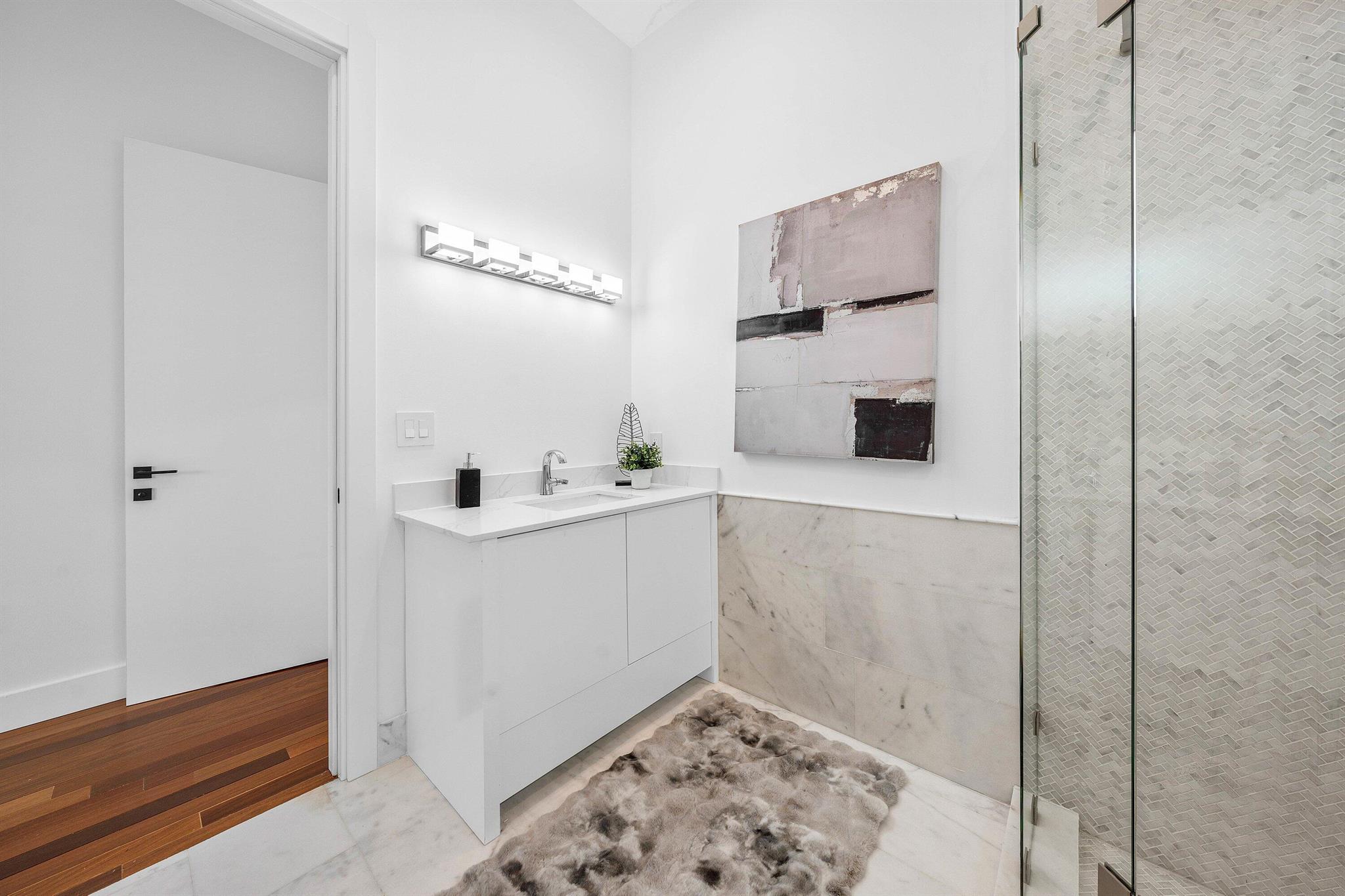 CORAL KEY VILLAS 6TH SEC - Residential