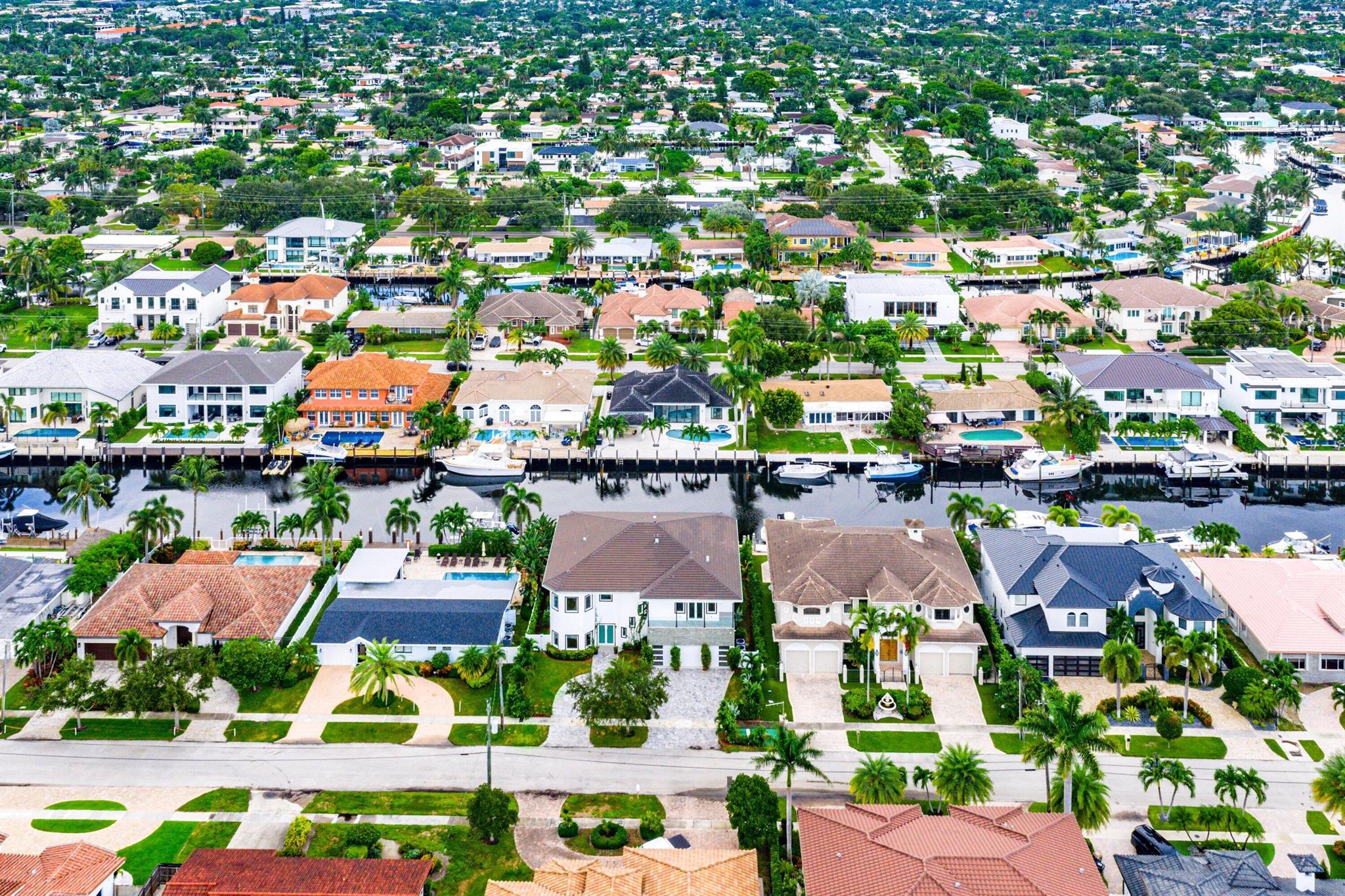 CORAL KEY VILLAS 6TH SEC - Residential