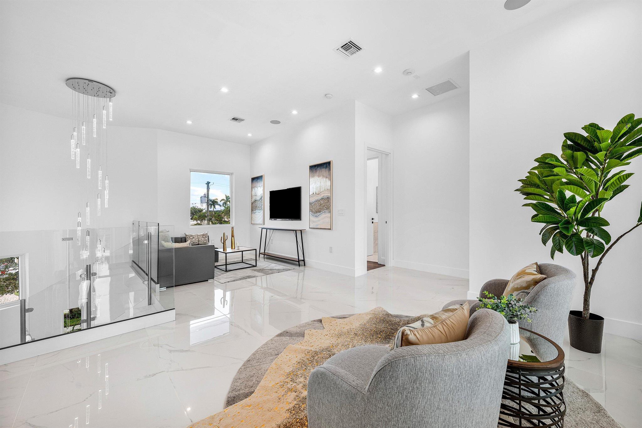 CORAL KEY VILLAS 6TH SEC - Residential