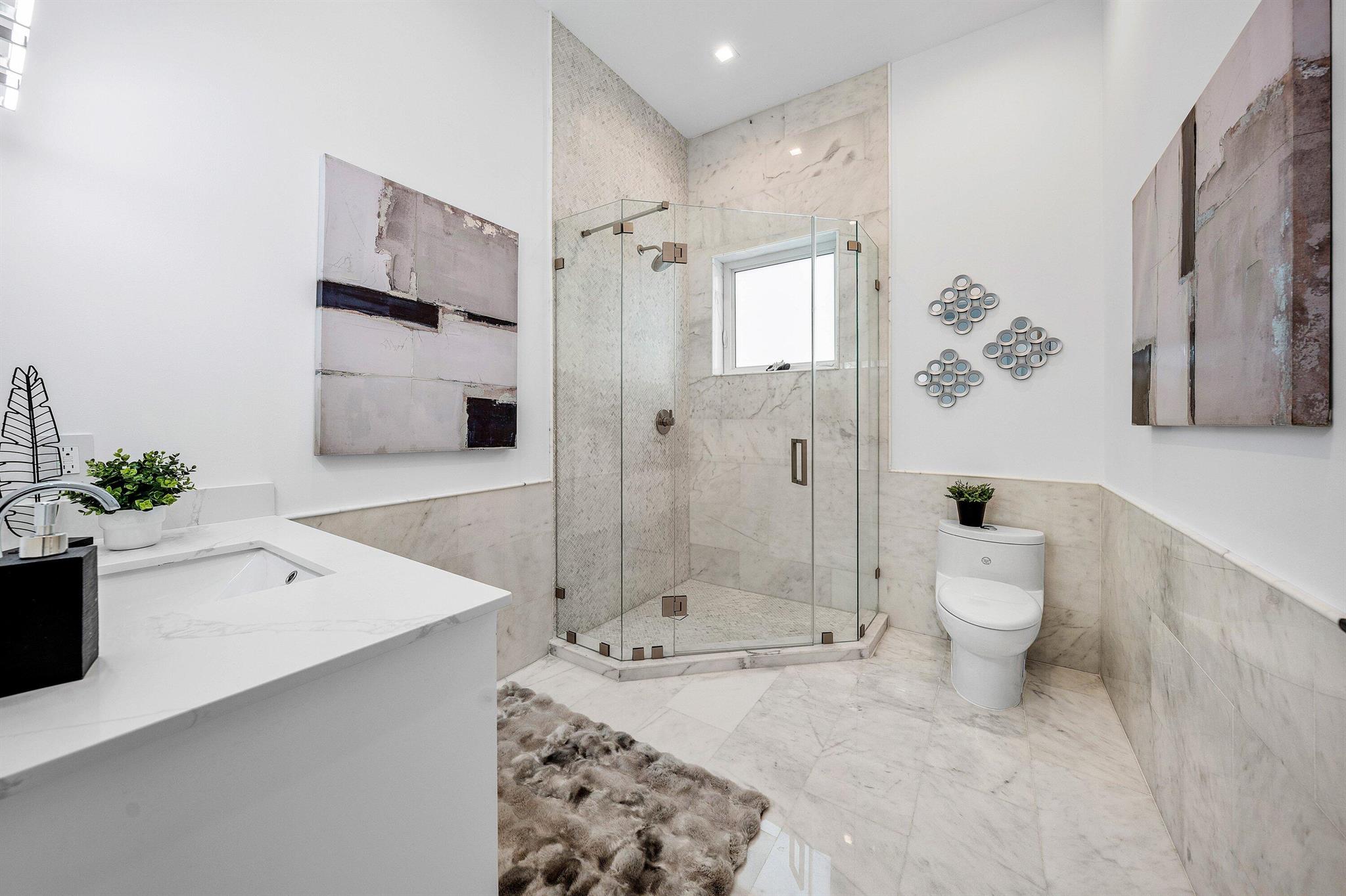 CORAL KEY VILLAS 6TH SEC - Residential