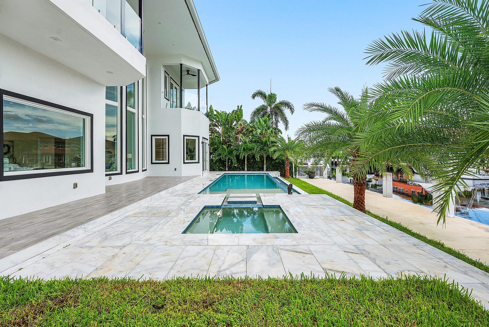 CORAL KEY VILLAS 6TH SEC - Residential