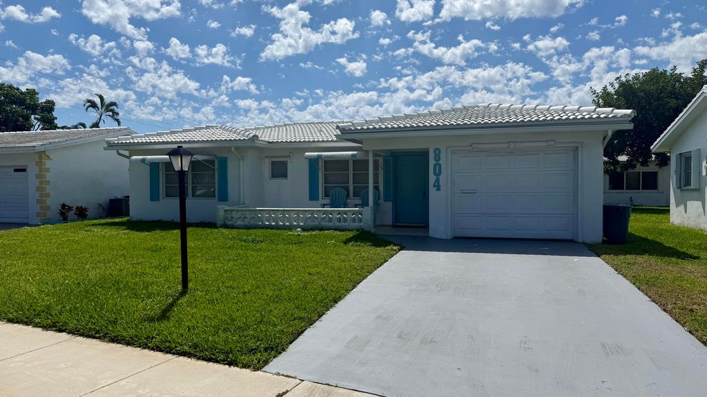 Photo of 804 Ocean Drive, Boynton Beach, FL 33426 (MLS # B26001875)