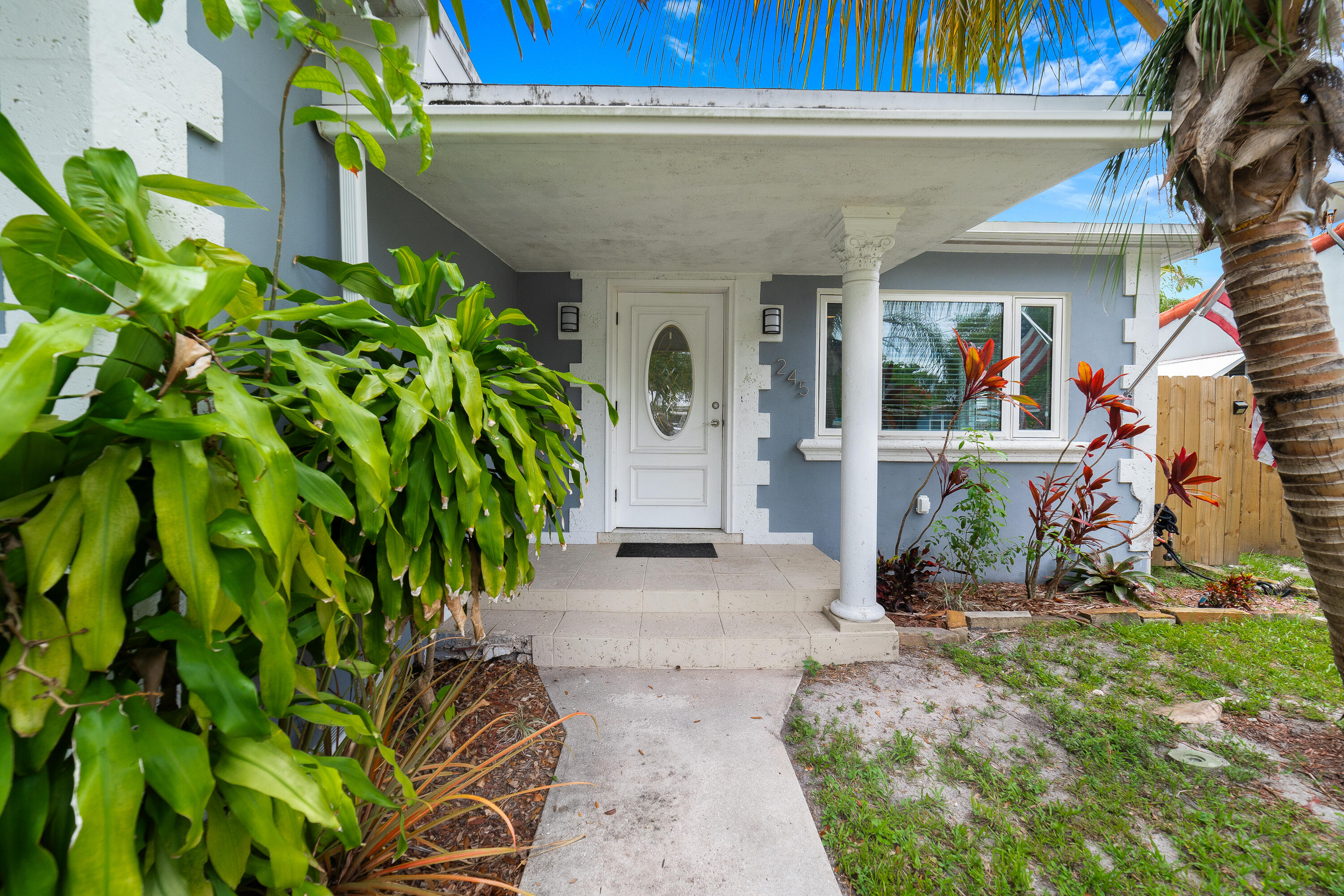 DANIA HEIGHTS - Residential