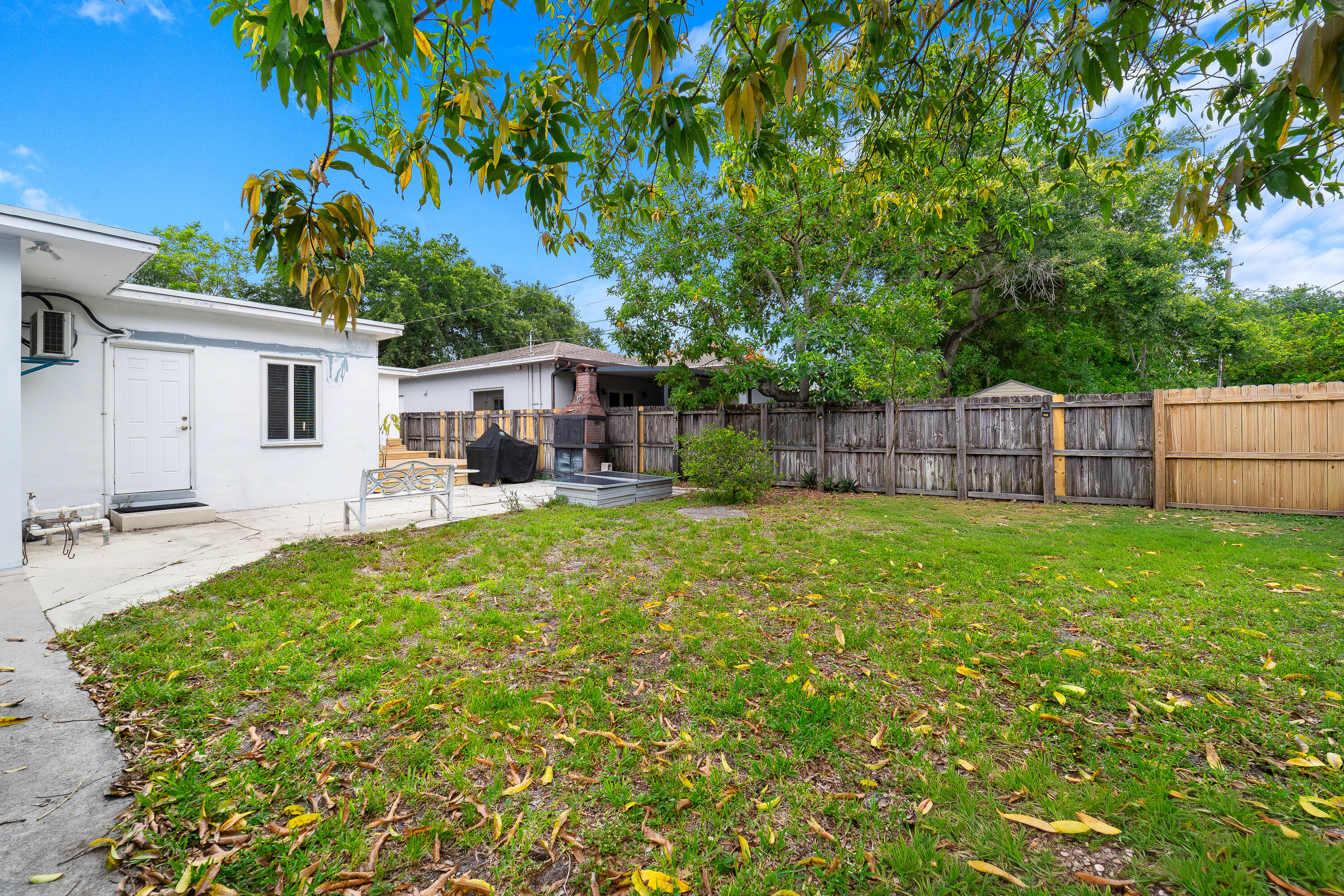 DANIA HEIGHTS - Residential