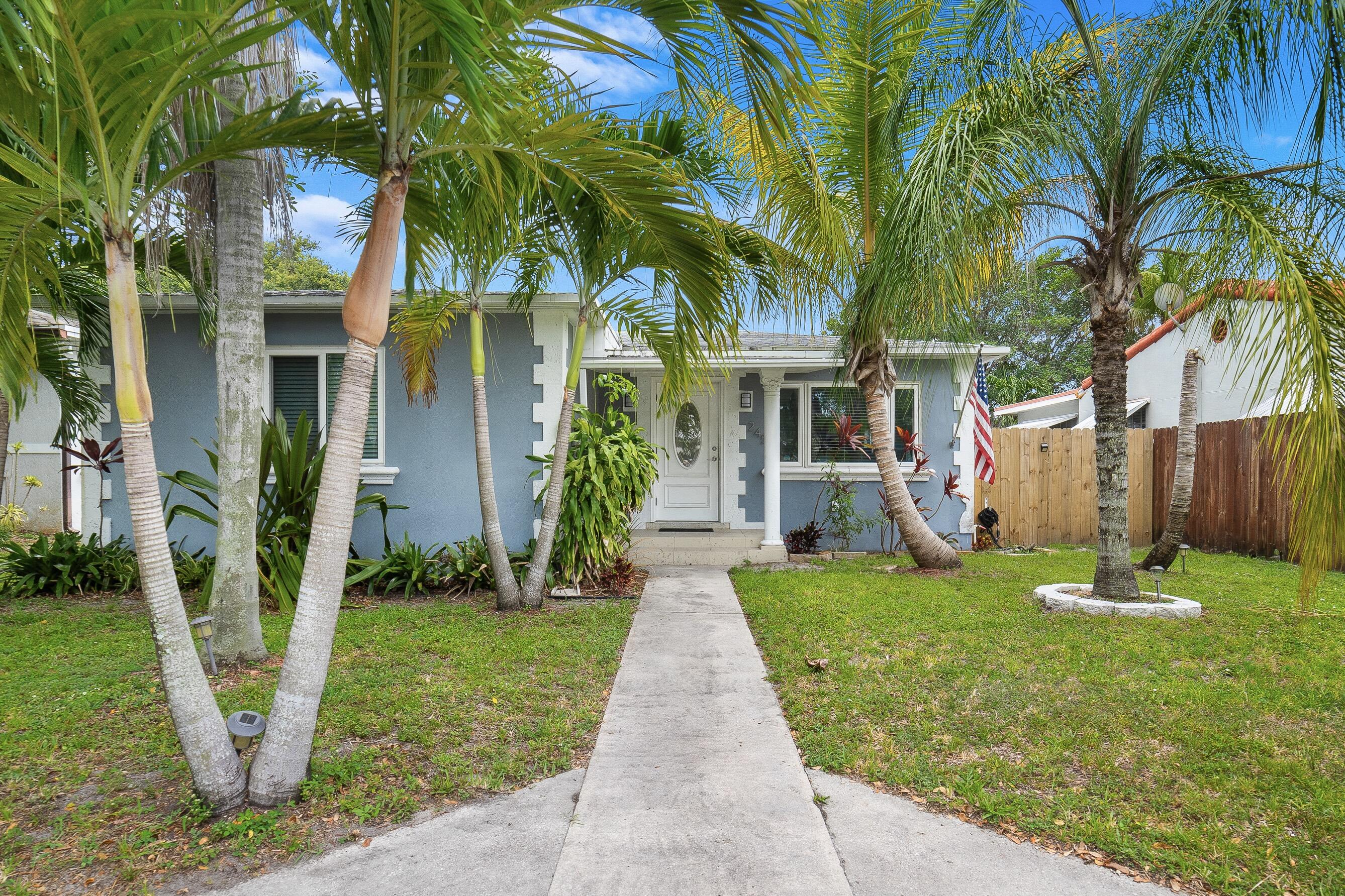 DANIA HEIGHTS - Residential