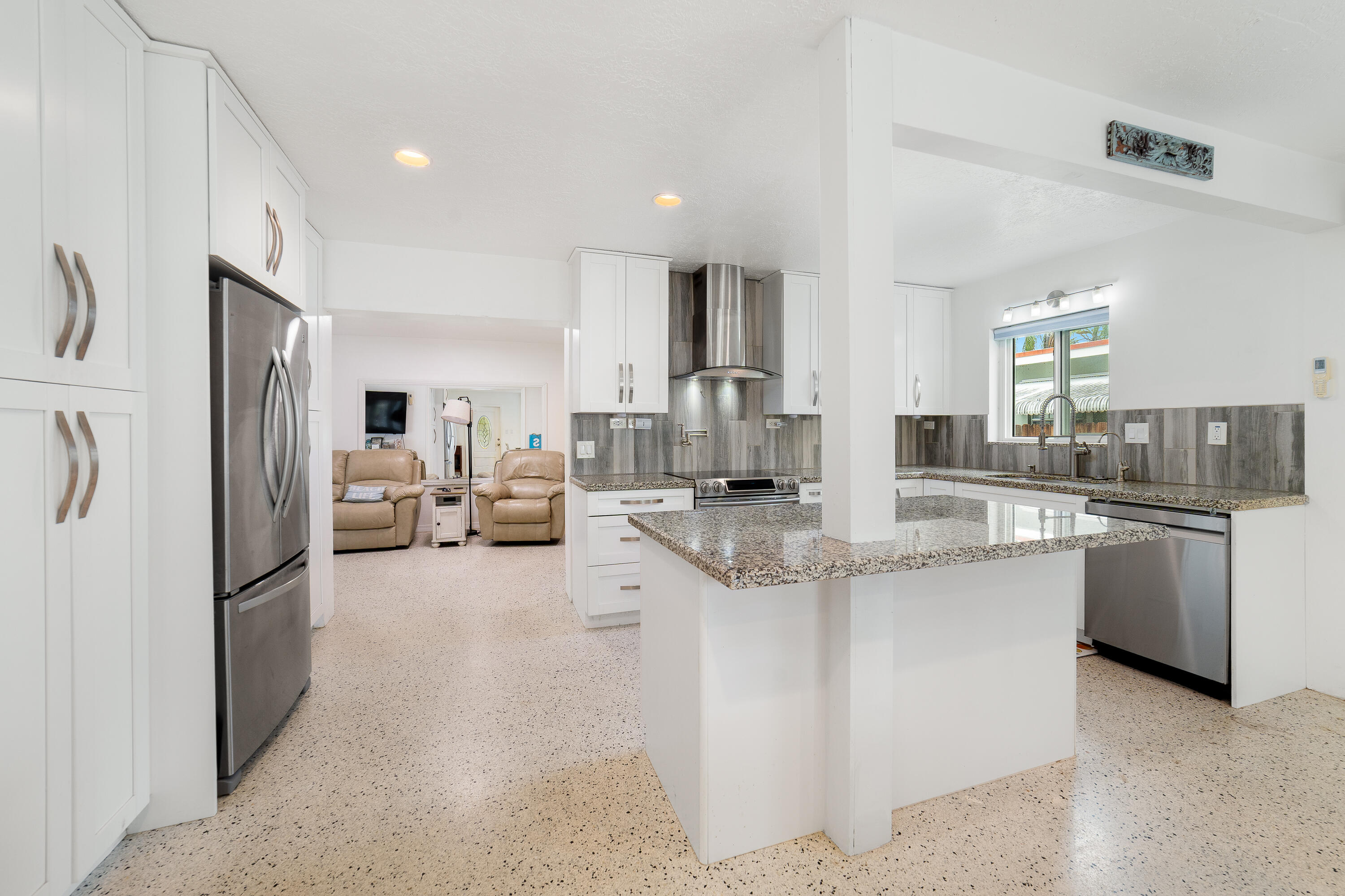 DANIA HEIGHTS - Residential