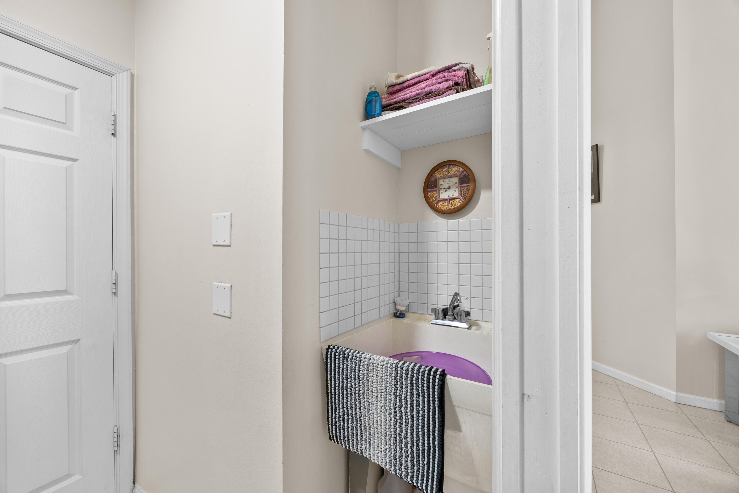 MAGNOLIA LAKES - Residential