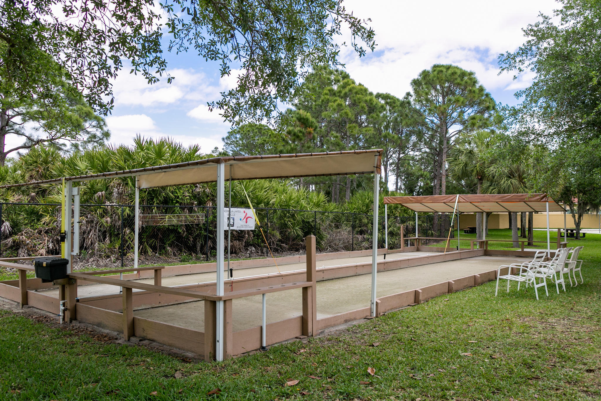 MAGNOLIA LAKES - Residential