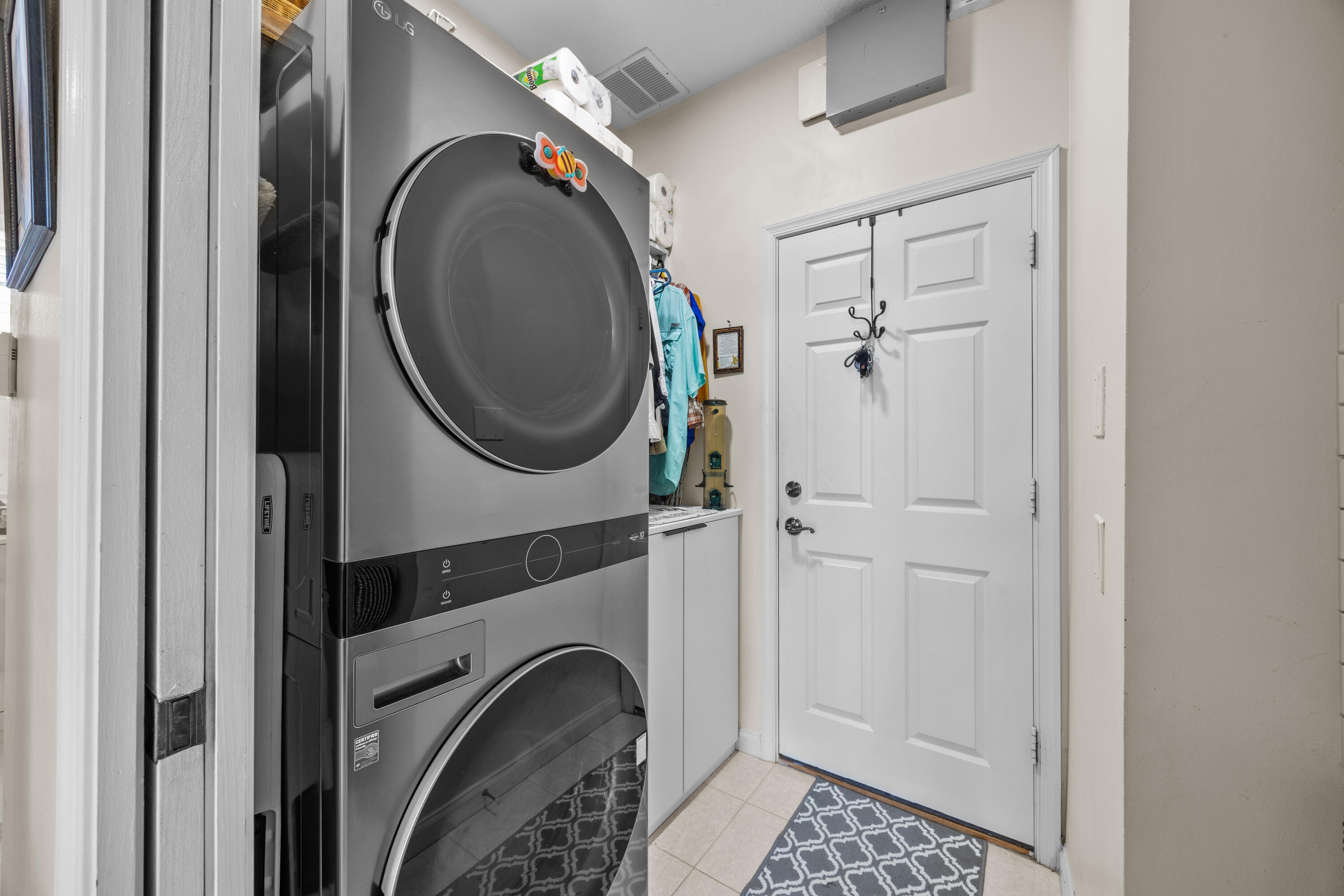 MAGNOLIA LAKES - Residential