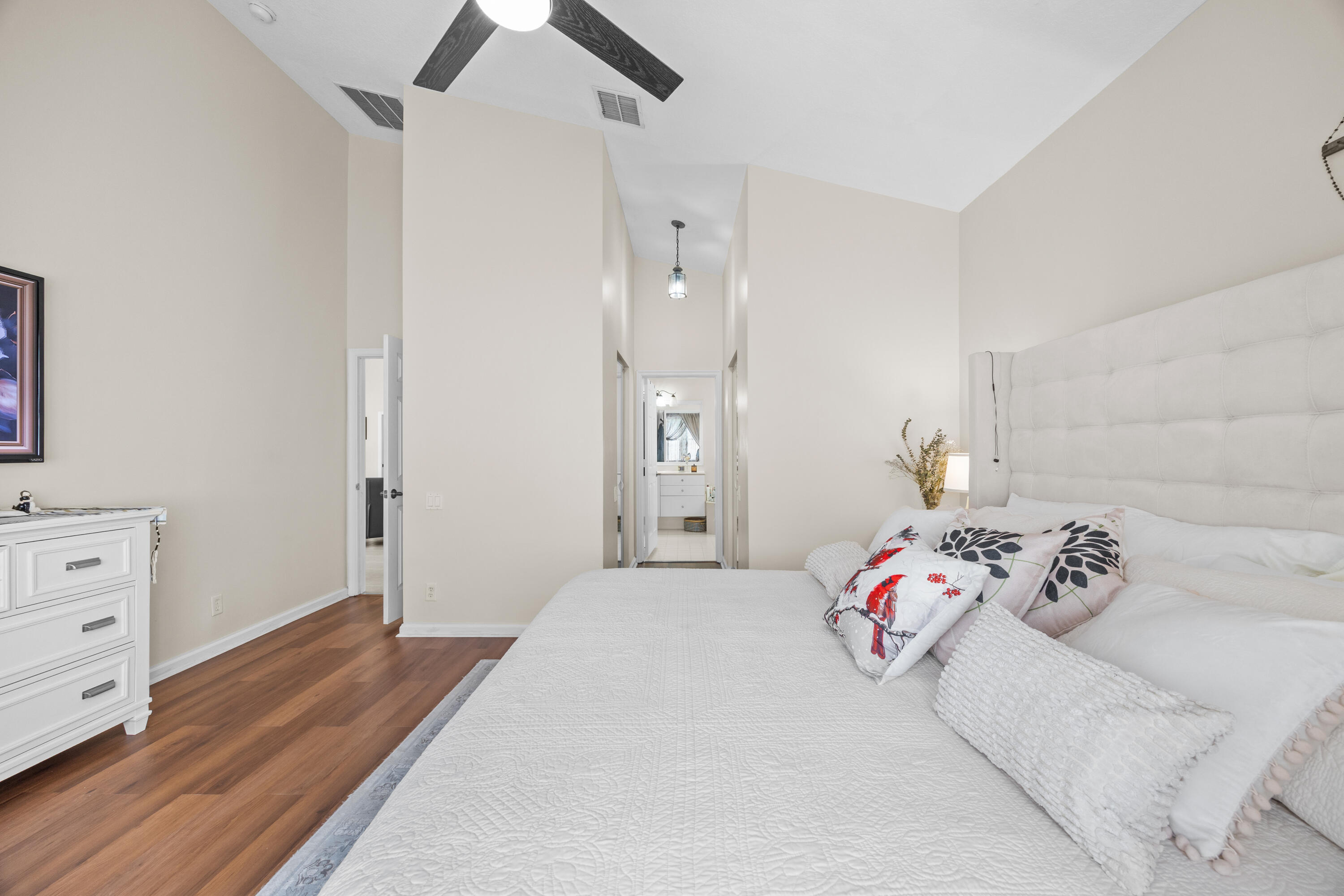 MAGNOLIA LAKES - Residential