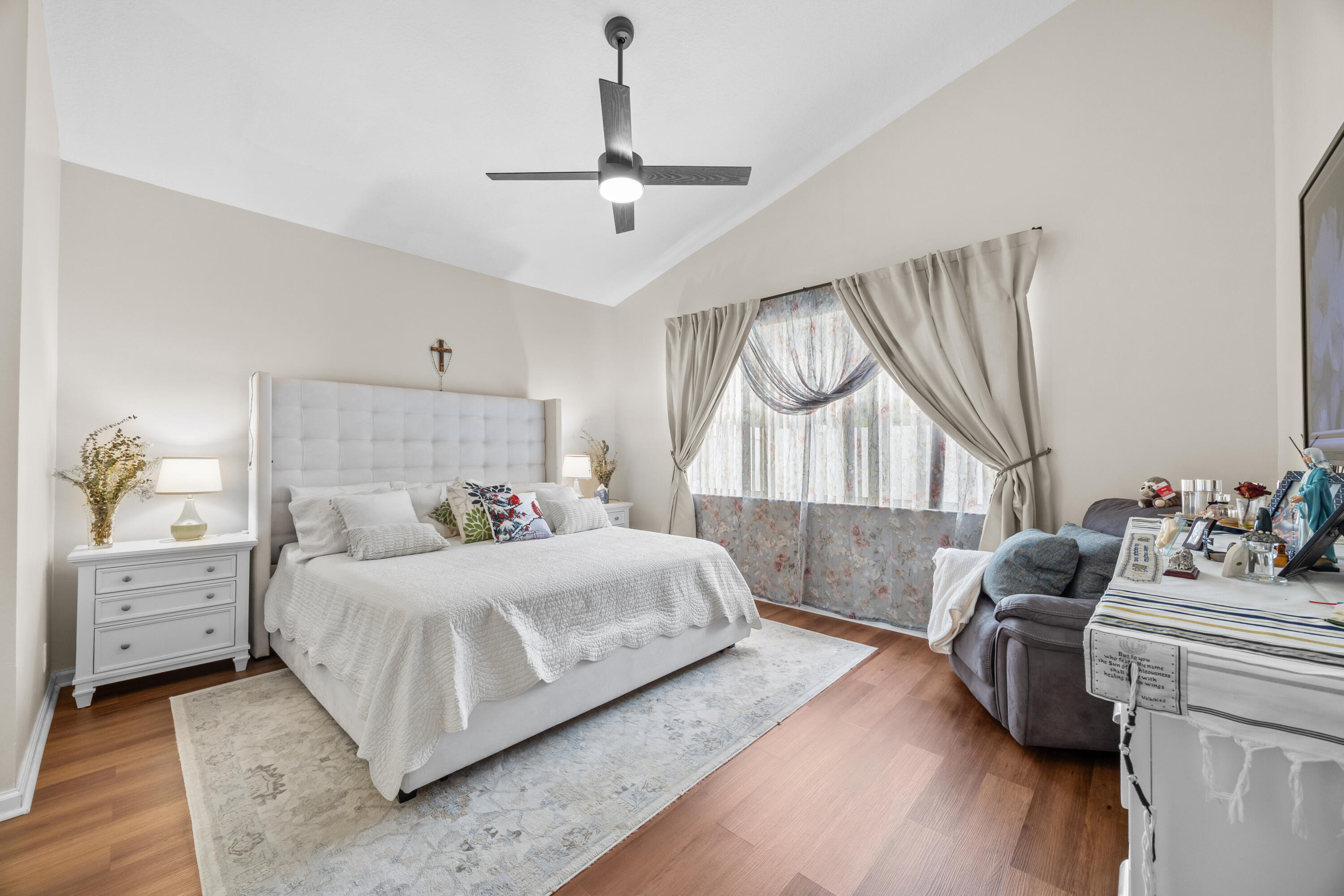 MAGNOLIA LAKES - Residential