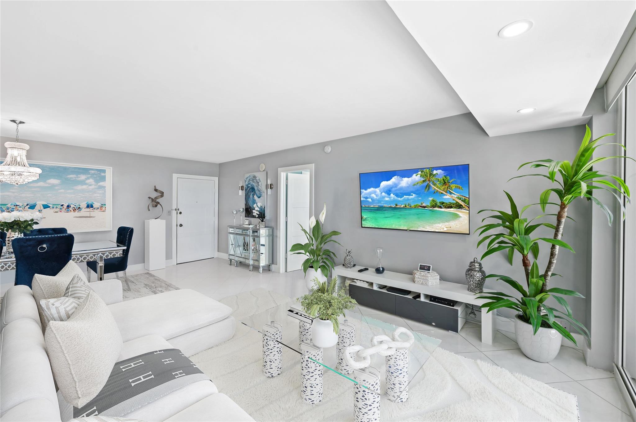 2715 N Ocean Boulevard 7C